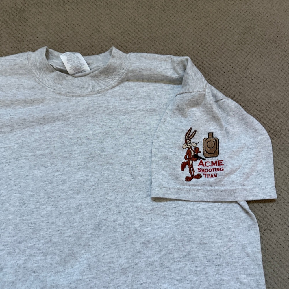 Vintage 1990s Jerzees Acme Shooting Team Wile E Coyote T-Shirt Gray Medium